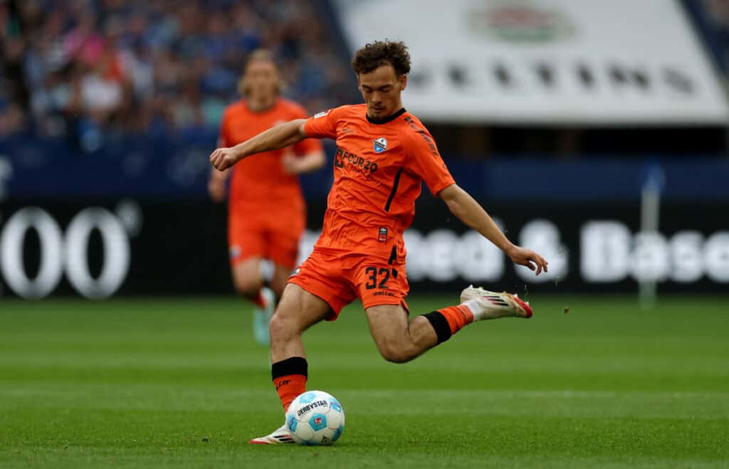 Der 1. FC Köln blickt auf Aaron Zehnter.